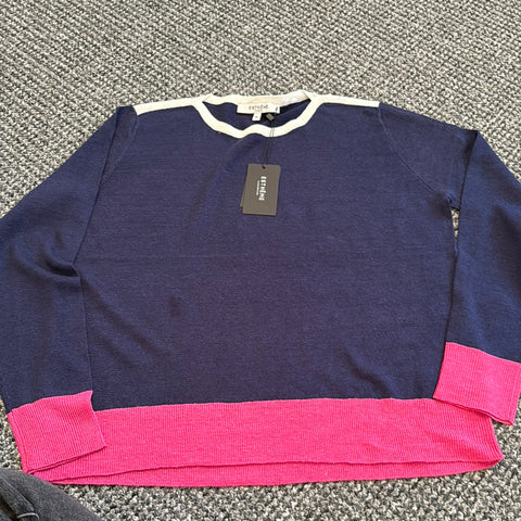 Estheme Navy with Pink Trim Fine Knitted Sweater