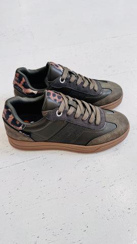 Refresh Green Trainer