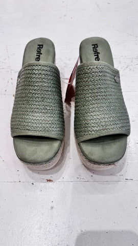 Refresh Soft Green Wedge Sandal
